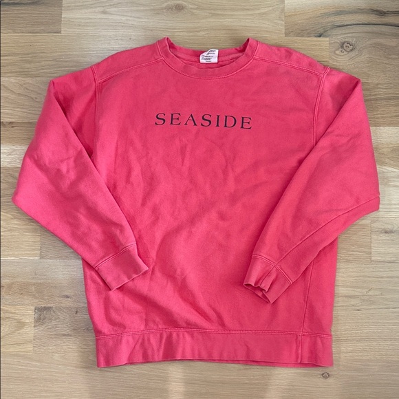 Comfort Colors Tops - Seaside Coral Crewneck Comfort Colors Sweatshirt Size Medium M